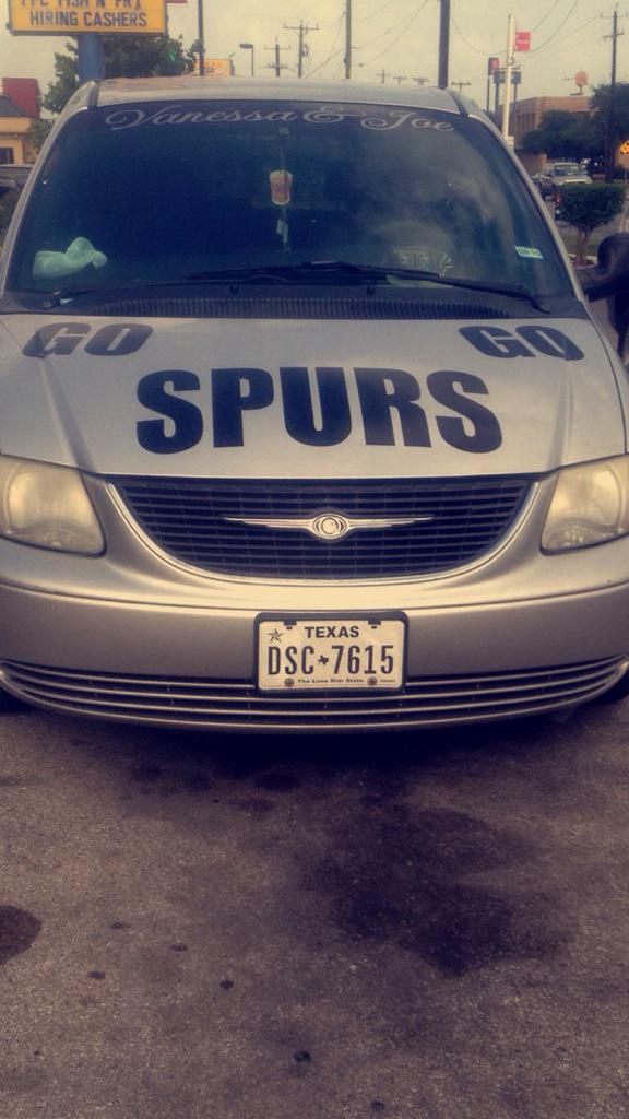 MaddySkye's tweet photo. When I'm a soccer mom in 20 years. #puro #spurs http://t.co/VoHvz4dWiR
