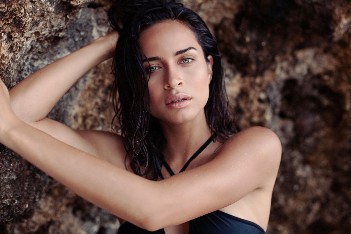 ILONA - Sneak Peek shot from our latest collection for Spring!
Coming soon x #palmswimwear #spring #comingsoon
