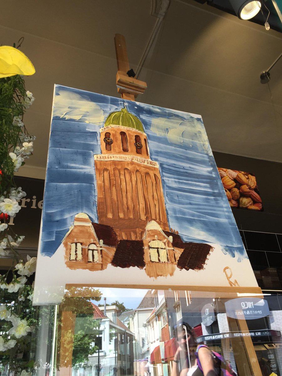 De Peperbus in #Zwolle met #chocola geschilderd. Weer eens wat anders met chocola.