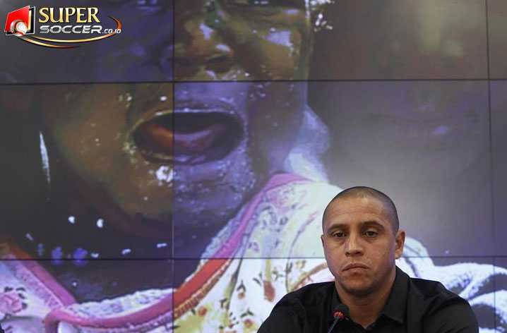 Bolanista_'s tweet photo. Mantan Bek Timnas Brasil &amp; Real Madrid, Roberto Carlos gabung klub ISL, Mumbay City FC. http://t.co/SIHpiPlnut
