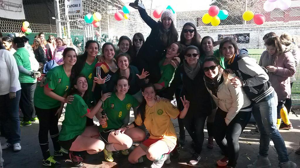 Camerun_Fem's tweet photo. Dale campeón, dale campeón, dale campeón, dale campeón!!! 
Objetivo cumplido...
Camerun campeón Apertura 2015 http://t.co/dCUbzzbFb7