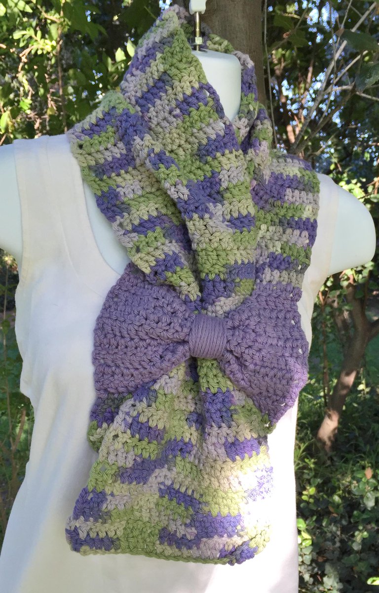 TheStitchLab's tweet photo. #CraftHour A #crochet bow tie #scarf would make a perfect gift for #ChristmasInJuly https://t.co/btoBo4kABM http://t.co/cE6H4ygq63