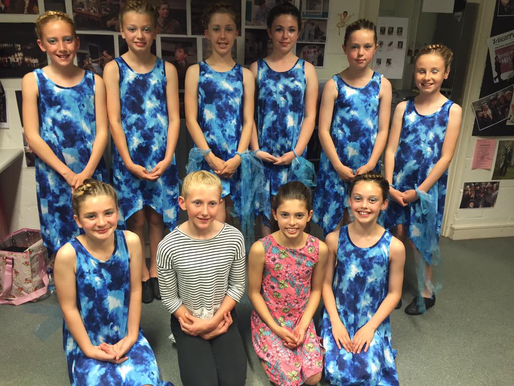 gkgimorgan's tweet photo. So proud of @brynderiprimary Year 6 dancers in Oxford area final @BritishRedCross #makeyourmove #bestinterpretation http://t.co/UOMKLSihbY