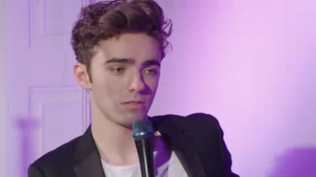 TWDirtyGirls's tweet photo. Looking great @NathanSykes #SSSIive http://t.co/NgCfdlS4zM