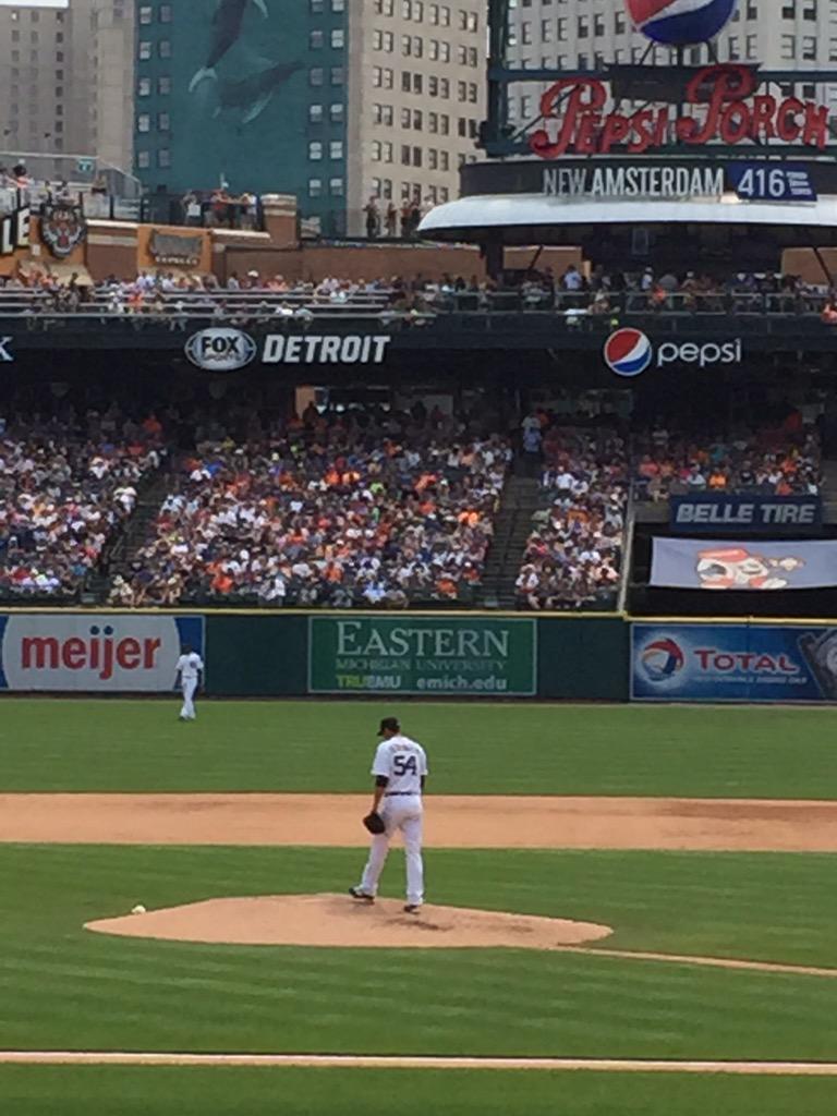 lushep2's tweet photo. @erie_seawolves @DrewVerHagen pitching for the @tigers in the 6th. Come on Drew Mowem'down. #PitchingMagic #PhotoDay http://t.co/SDGMTxSNYz
