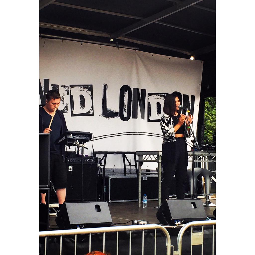 _TheGarageDoor's tweet photo. Beautiful music from @ayellemusic thank you for joining #TheGarageDoor for the first time! 🌟 #UnsignedLondon http://t.co/VqMx6Awk0L