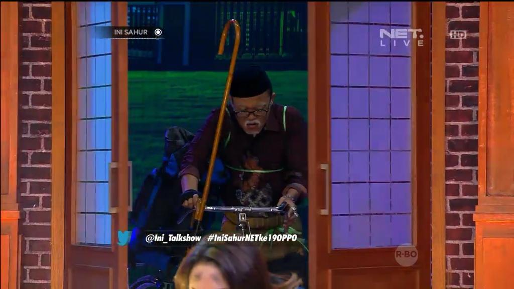 Duosolpet's tweet photo. Ada kakek oesman @newsuleprikitiw  datang ke @Ini_Talkshow wkwkkkkkk
#IniSahurNETke19OPPO http://t.co/c3Rzr6UnXE