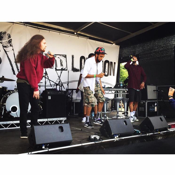 _TheGarageDoor's tweet photo. Lots of great hair &amp; lots of talent! @dopexbroke thanks for closing our stage in style! Love always👊🏼#UnsignedLondon http://t.co/saSIZbqF4p
