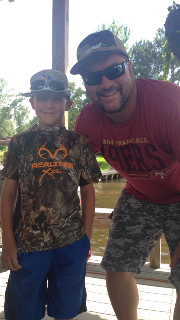 a_kochell's tweet photo. My son hangin out with @FredRoumbanis this weekend. @13fishing @BASS_nation @TackleWarehouse @StrikeKingLures http://t.co/jyrF659ZK9