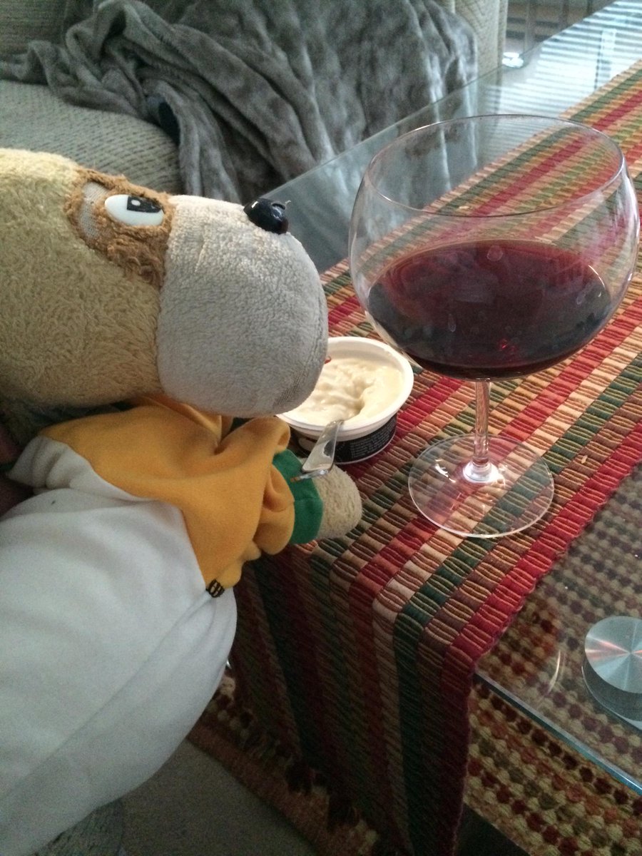 FattyPearson's tweet photo. After long journey couldn’t have asked for better welcome, creamy rice pud and a glass of Barolo! #fattyinthebigsmoke http://t.co/pQPRYDhXL0