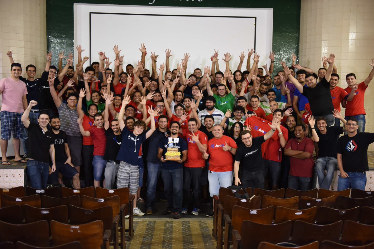 java's tweet image. Last city of #20daysofJava JUG Tour Brazil w/ @steveonjava & @brunoborges. Thanks for everything @Java_CE #Fortaleza