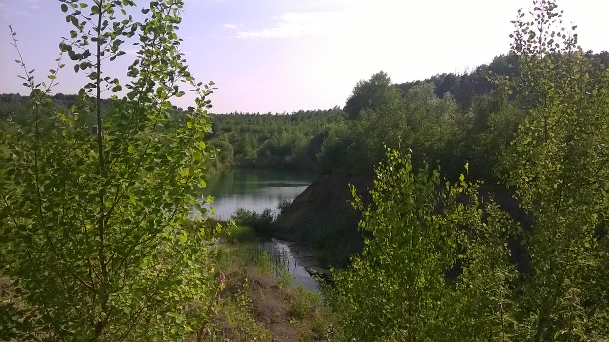 Zeitgeschehen_'s tweet photo. #Baggersee Nähe #Hachenburg #Atzelgift im #Westerwald: http://t.co/YYSmIGuG4E