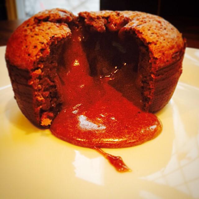 crawleycooks's tweet photo. #crawleycooks #vegetarian #toblerone #fondant #chocolate http://t.co/D89c6gClAg