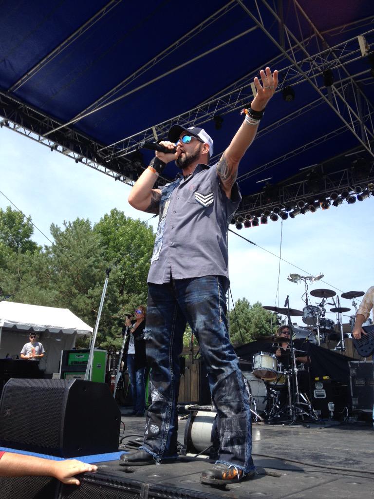 . <a href="/CHawkeyMusic/">Chris Hawkey Music</a> <a href="/Chawk1003/">Костя TOPOR</a> on the Main Stage! #Taste2015 #TasteMN