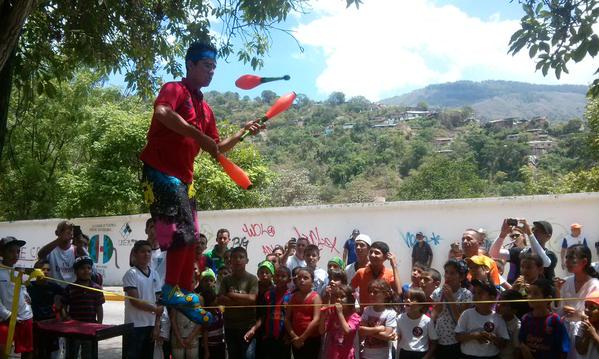 ctturismo's tweet photo. Todo un éxito la Zona Activa por la Paz #TrujilloTierraMágica #MovimientoPorLaPazYLaVida @ajacquep @secgeneraltru http://t.co/SqsG4DQcOO