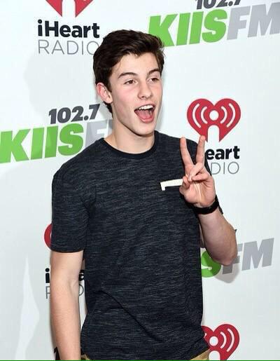 astromendess's tweet image. Signs as Shawn's peace sign:Aries