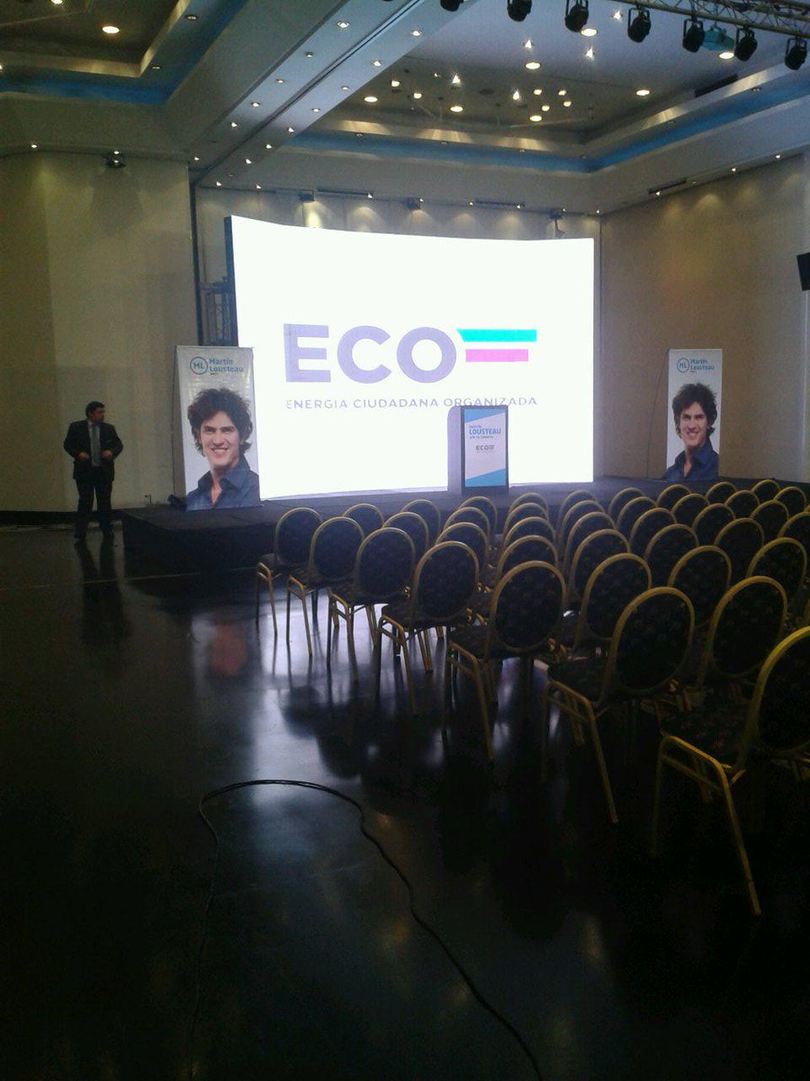 Stephiemazza's tweet photo. El salón ubicado en salguero al 1400 ya está listo para recibir a Martín Lousteau @tydradio #Eco #Elecciones2015 http://t.co/LnonZiQYmF