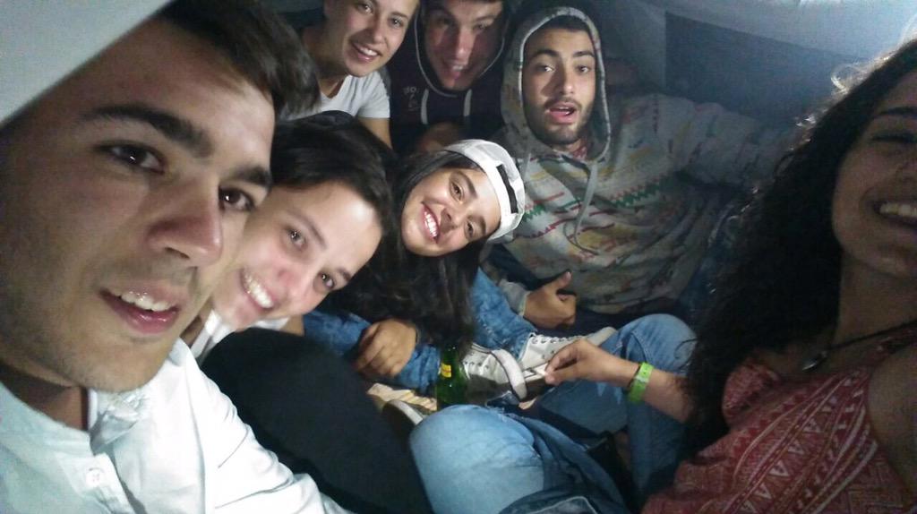 BmplayaACKalo's tweet photo. Pequeno resumo deste finde, de día e de noite non vale de un http://t.co/Go67W3EWIH