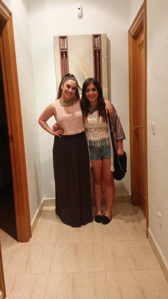 adelajimenez78's tweet photo. ¿Que haría yo sin ti? Más que una amiga, una prima 😊, mil gracias por todo, te quiero mucho ❤ @97Armero http://t.co/9AFfch3hqD