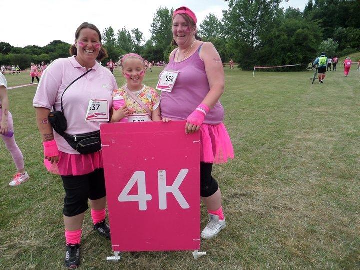 trace1981's tweet image. Me n my bestie n my nieces doing race for life this year. We raised nearly £200 so proud of us xx