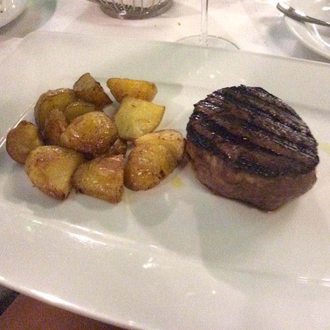 Yummy dinner in Kogo restaurant#Praha#Slovansky dum 👌😋😋 http://t.co/6btyWCADVU