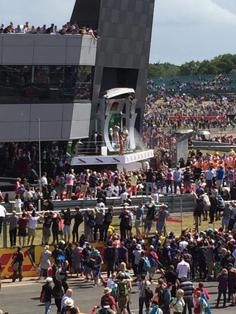 paddysday70's tweet photo. Amazing day @SilverstoneUK for the #GreatBritishF1 with @ShellBurgess88 congrats to @LewisHamilton #pitstopperfection http://t.co/BrCgNlfQKO