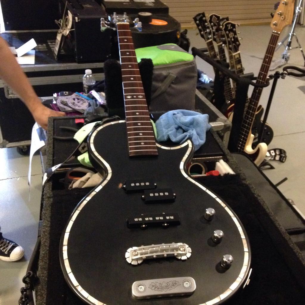 Micky Waters tweet media