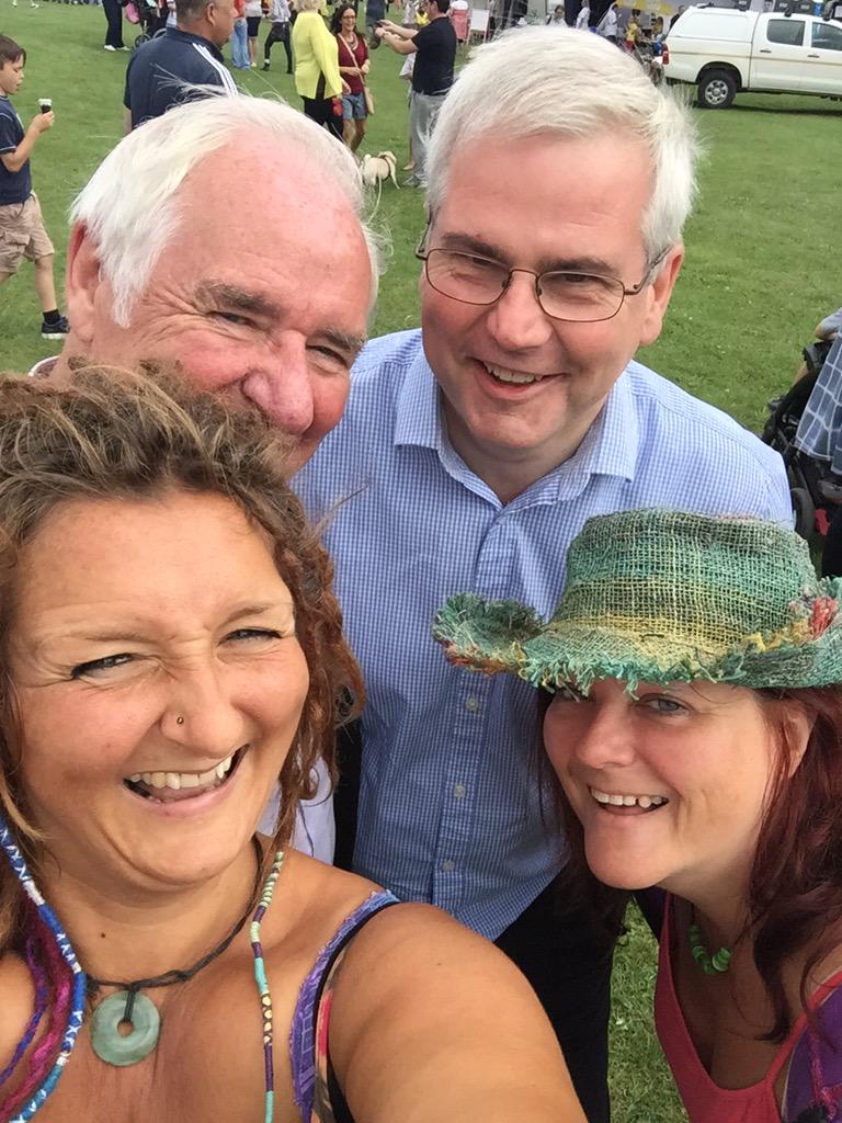 RainbowBizUK's tweet photo. Who else walked down to the woods today? @connahsquayfest #RainbowBiz #CQFest15 #Deeside #Flintshire http://t.co/g5UmSuNL1f