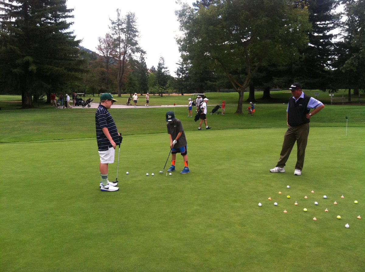 BVGolfShop's tweet image. Drive for show, putt for dough. Nike Junior Golf Camps. #growingthegame #bvgc