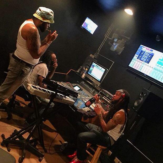 Dolo_alleyboy's tweet image. @worthaticket_ SPLASH BROVAS 💯😤 #NOanswers 😷 prod by @chestunna 🎼🎵 #WORTHATICKET 💰 #POLISHD 🎥🎬 🆎DA LABEL #BMG #FBG 🇺🇸