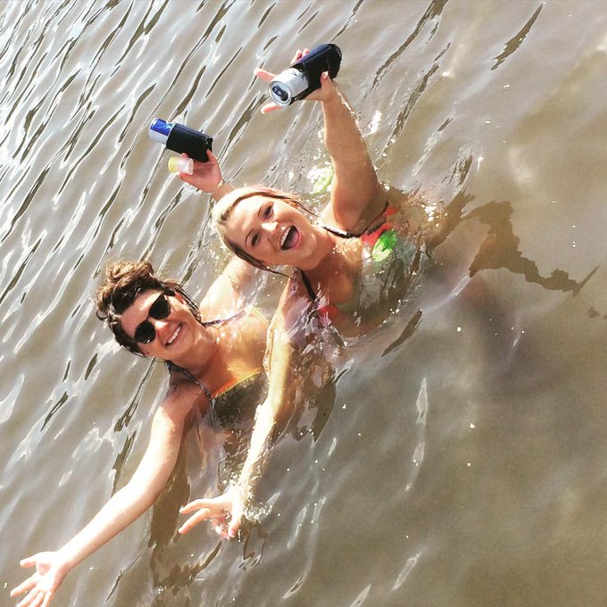 🇺🇸🇺🇸🇺🇸🇺🇸🇺🇸 #weekendfun http://t.co/pJLfhWsgdw<a href="/tag/weekendfun"class="tags">#weekendfun</a>