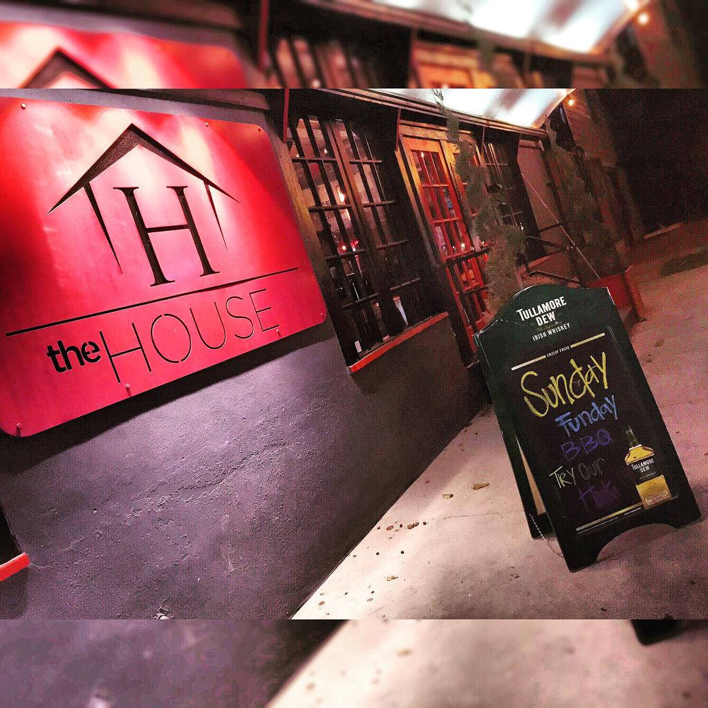 MonroeHouston's tweet photo. The house Houston tonight @thehousehouston 😊
@stickypromotions http://t.co/TB4tC236ra