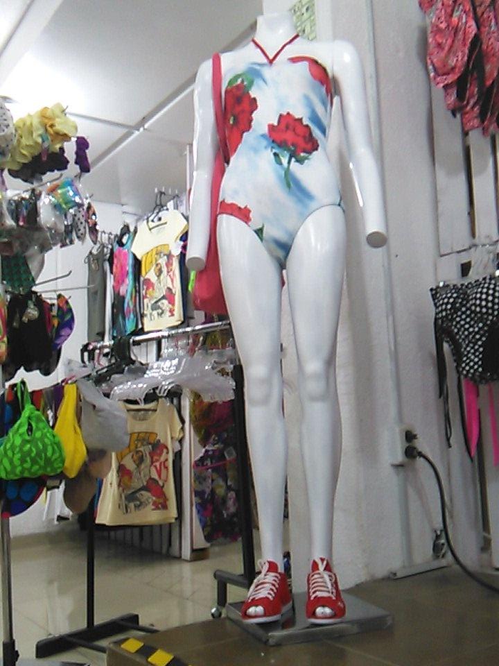 @pillo @keniastore <a href="/Milagro_Mx/">Tienda DIM</a> <a href="/GuiaCoyoacan/">Guía Coyoacán</a> <a href="/GuiaHEM/">HECHO en MÉXICO</a>  Estamos en la tienda de diseño más grande de México