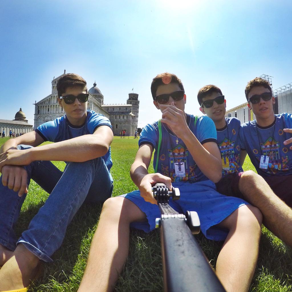 Tchoomas's tweet photo. euro melhor viagem da minha vida http://t.co/3HjzXoffO7