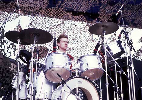 5 de julio de 1956, Happy Birthday
Terry Chimes
(The Clash). 