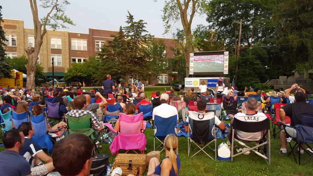 CityOfCarmelIn's tweet image. #World Cup viewing going great! Join us at Main and Monon. Thanks #BrightHouse  and #FOX for coordinating broadcast.