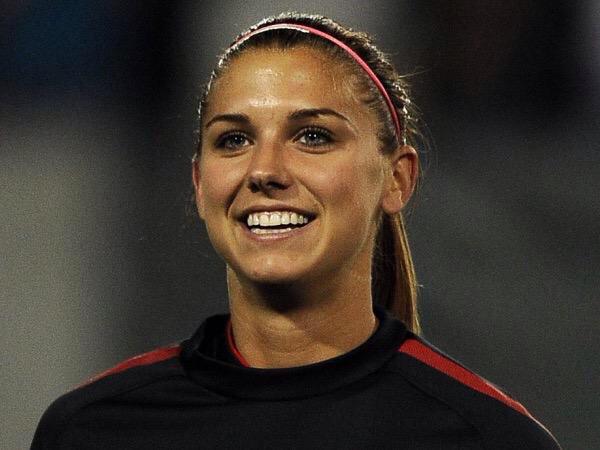TopFBVids's tweet photo. Alex Morgan is bae 😍 http://t.co/BtmN4UUl0y