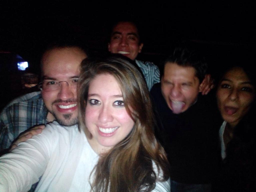 LorenaAyS's tweet photo. #LastSaturdayNight #Party #FriendsForever #LoveThem @Djr0 #SinceJuniorHigh http://t.co/uI5wzlm9QE