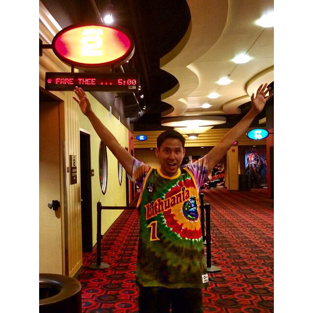 aristellaw's tweet photo. Channeling @BillWalton #GratefulDead #faretheewell 💙🎶💚🎶❤️🎶💜🎶 http://t.co/lKnm08LIi4