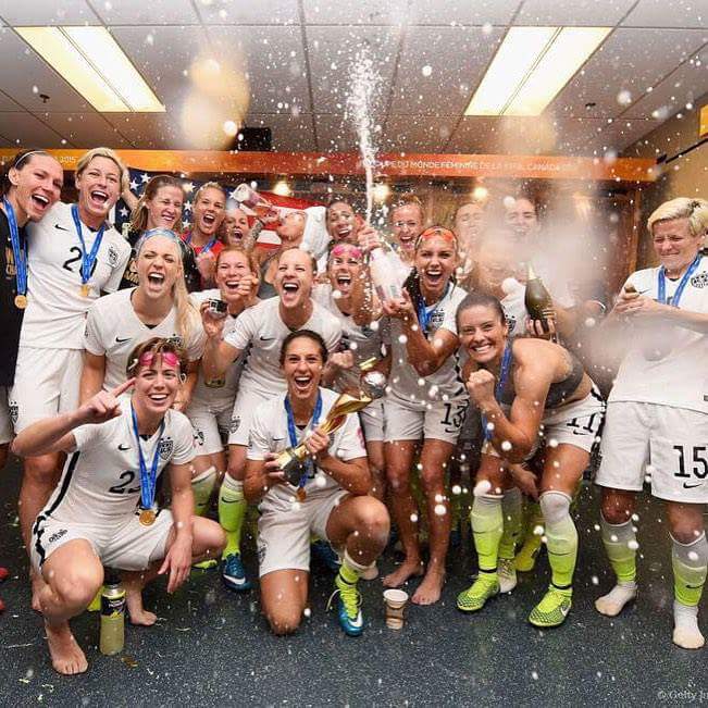 denagirl's tweet photo. USA! USA! USA! http://t.co/3P0zU74ka5