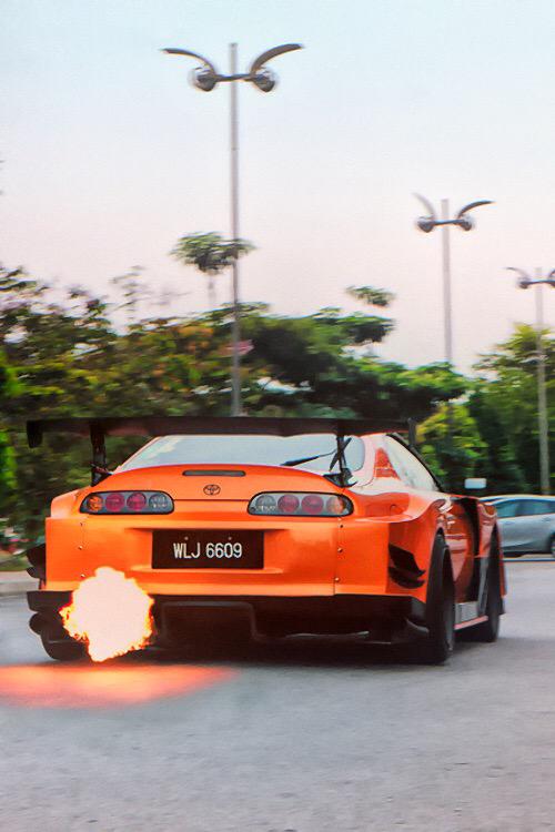 AmazingCarPics_'s tweet photo. Toyota Supra🔥🔥 http://t.co/7eYYNv7A1l