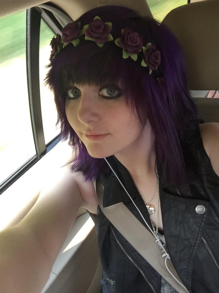 KaylaStapelmann's tweet photo. Purple! http://t.co/ahMsb3XyzO