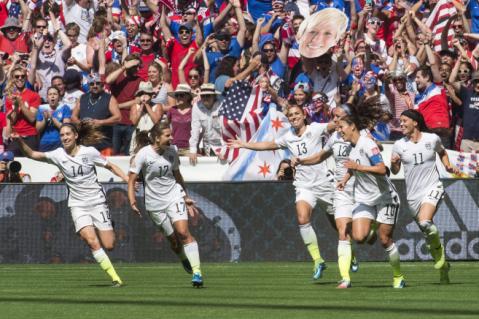 thehousefm's tweet photo. #Congratulations #TeamUSA as Women's Soccer team defeats Japan for the #WorldCup this afternoon! #Way2GoLadies ๐โฝ๏ธ http://t.co/ljpa69AdYp