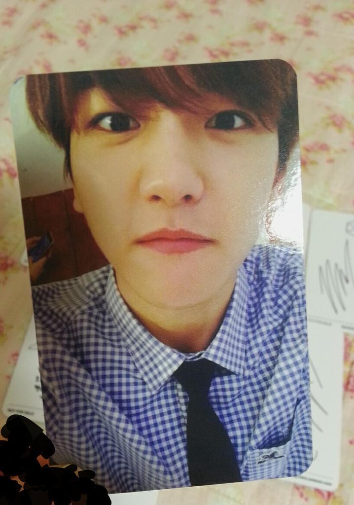 newdaymi's tweet photo. [RT] 3번째RT이벤트합니다! 엑소더스앨범kor버전 제작포카1set 나눔합니다~! RT만해주시면참여완료! 팔로는자유~! rt안되면..아니조금만되도나눔하겠습니다!(다잘나왔지만특히경수랑백현이가젤잘나온거같아요😃) http://t.co/jeDrq4jCtj