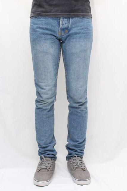 Dry snow blue vintage! Available size 29, 30, 34, 35, 36. Info: 081287551444. Reseller welcome🙏