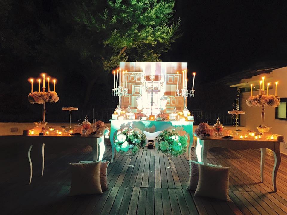 Iniziamo la settimana con un po' di dolcezza, con le immagini di questo allestimento. Una confettata dolce e...magica