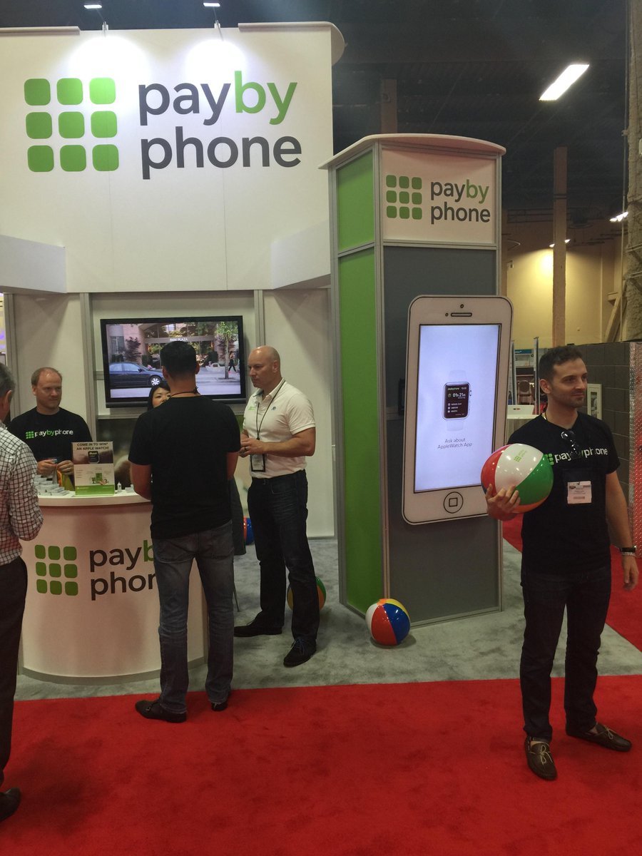 parkingtoday's tweet photo. #ParkingToday's Beach Ball Fun at the Friendliest @PayByPhone booth at the #ipiconf @MandalayBay in Las Vegas http://t.co/eesyLqb67a