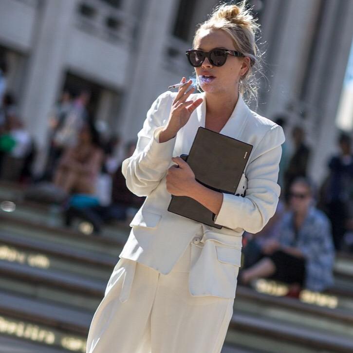 WatchThatLabel's tweet image. He owns the streets of #London &amp;amp; #Paris. Meet photographer &amp;amp; #ModelWhisperer #MichaelDumler watch-that-label.com/photographer-t…