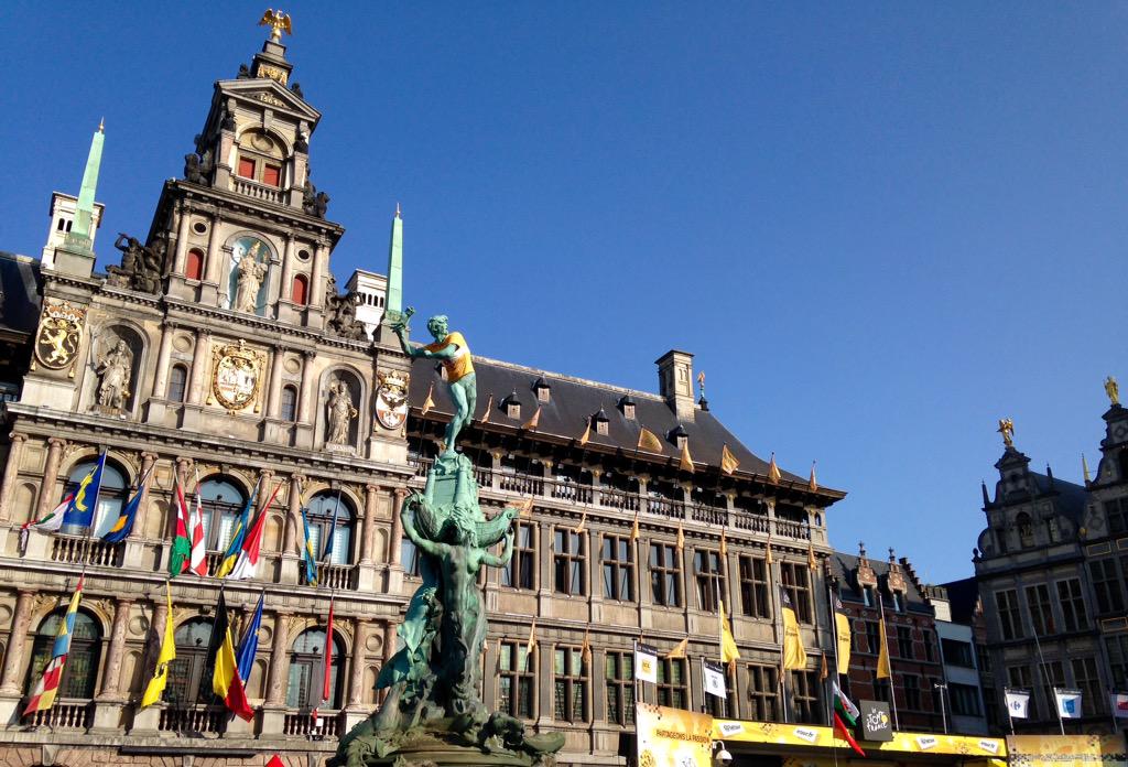 Dat ze er hier klaar voor zijn in Antwerpen #tdf15
