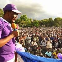 habari_tz's tweet photo. Hizi Ndizo Rekodi Anazojivunia Zitto Kabwe, Hakuna Mbunge Yeyote Aliwahi Kuzivunja.. http://t.co/ZD9MisPW1b http://t.co/hKmGA5WVXT